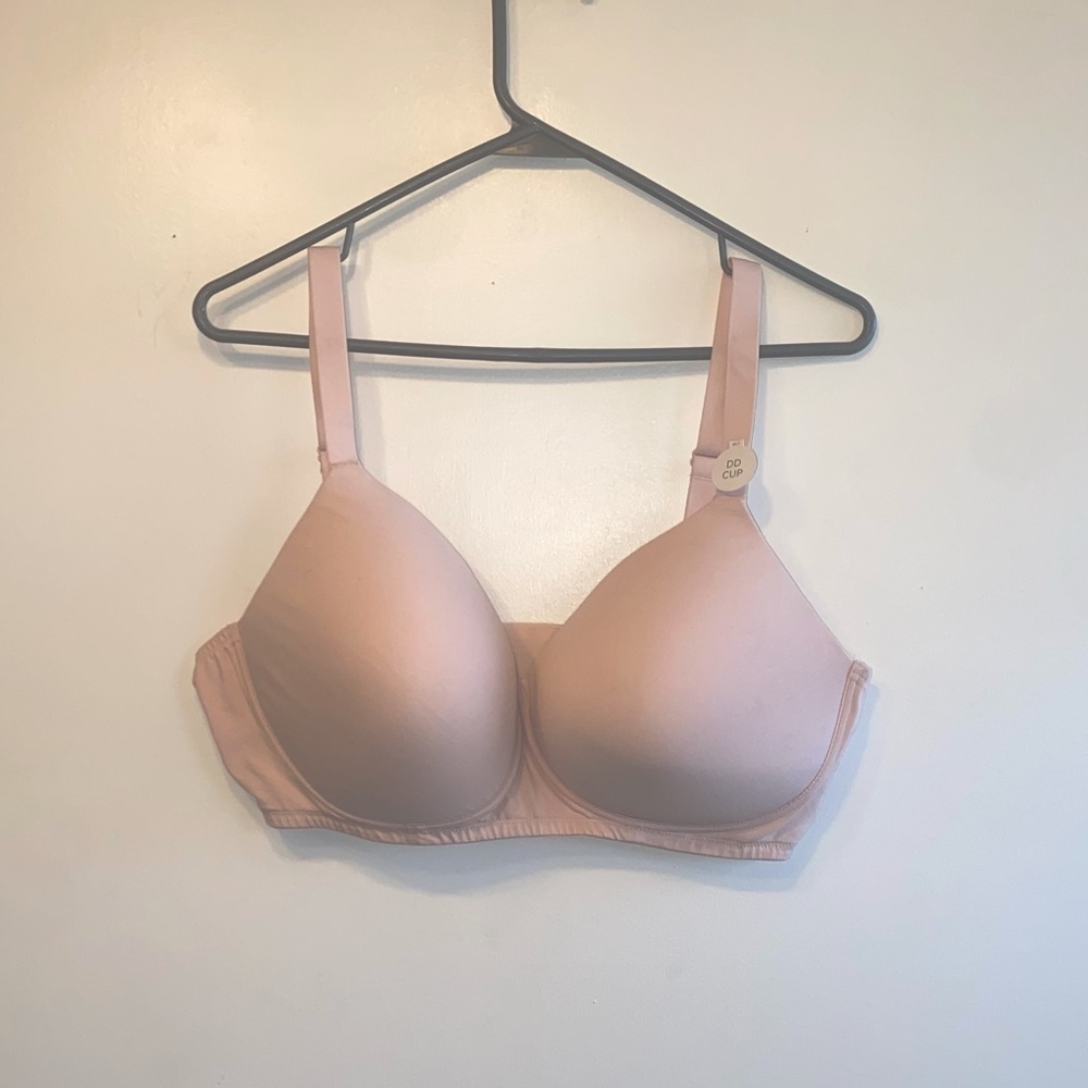 42 G bra never worn